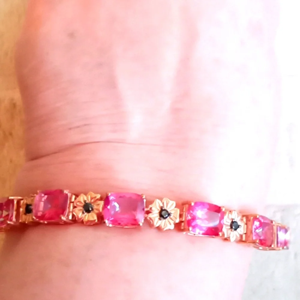 MYSTIC PINK TOPAZ AND BLACK ONYX FLORAL BRACELET - Picture 1 of 8